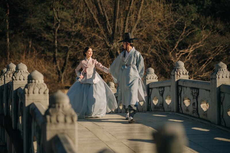 How the Hanbok Silhouette Changed