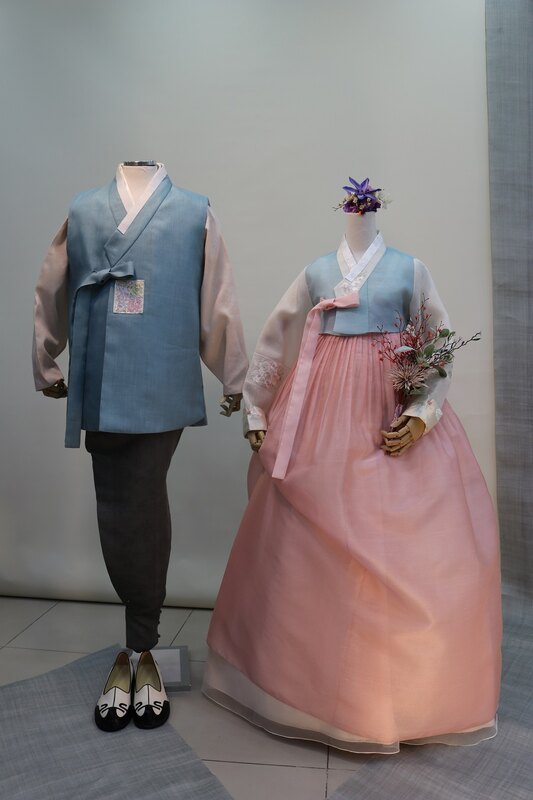 Couple 2019-S18